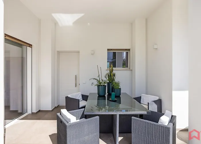 アパート In Con Piscina Privata *