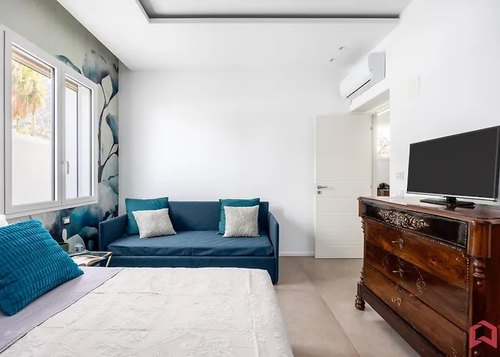 In Con Piscina Privata アパート