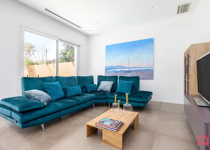 In Con Piscina Privata *